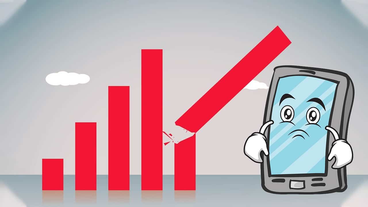 Global Smartphones Sales To Decline By 3.2%
