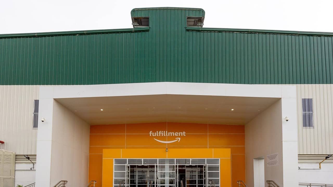 Amazon Invests Rs 4,472 Cr More In Indian