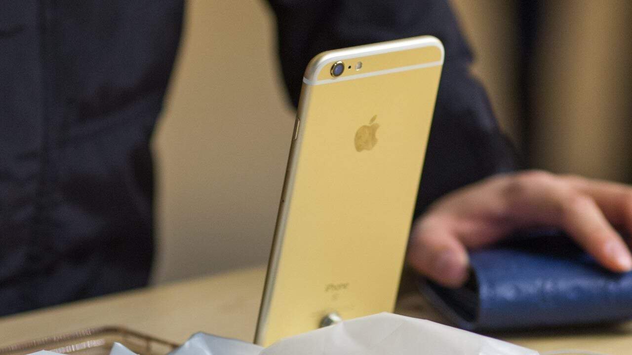 Apple Unveils Free Repair Programme For I Phone 6s And 6s Plus