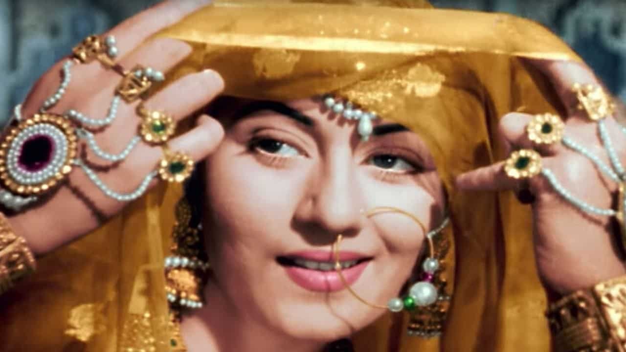 Madhubala's Doppelganger Takes Social Media