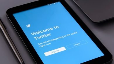 Twitter Admits Privacy Breach, Users Hit