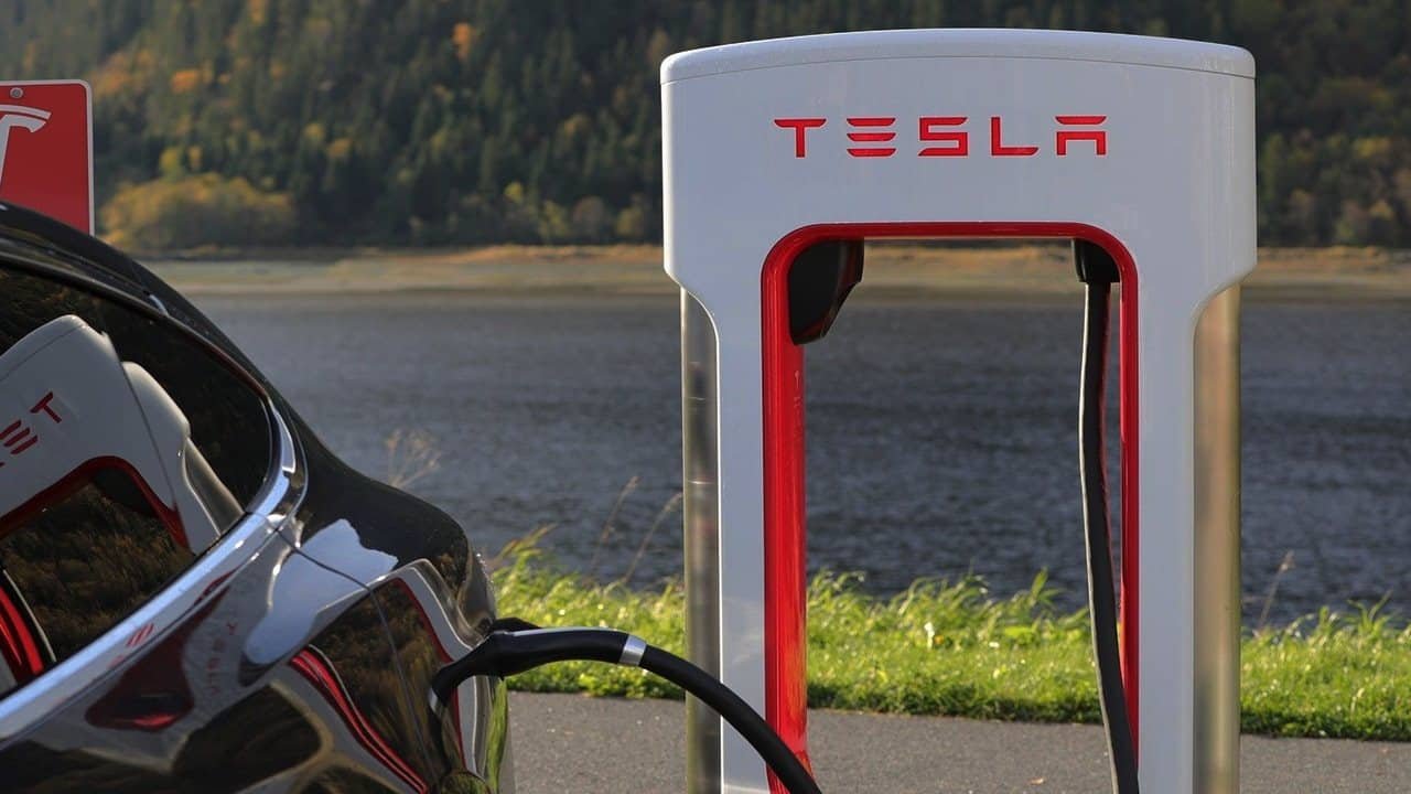 Elon Musk Announces Next Tesla Gigafactory