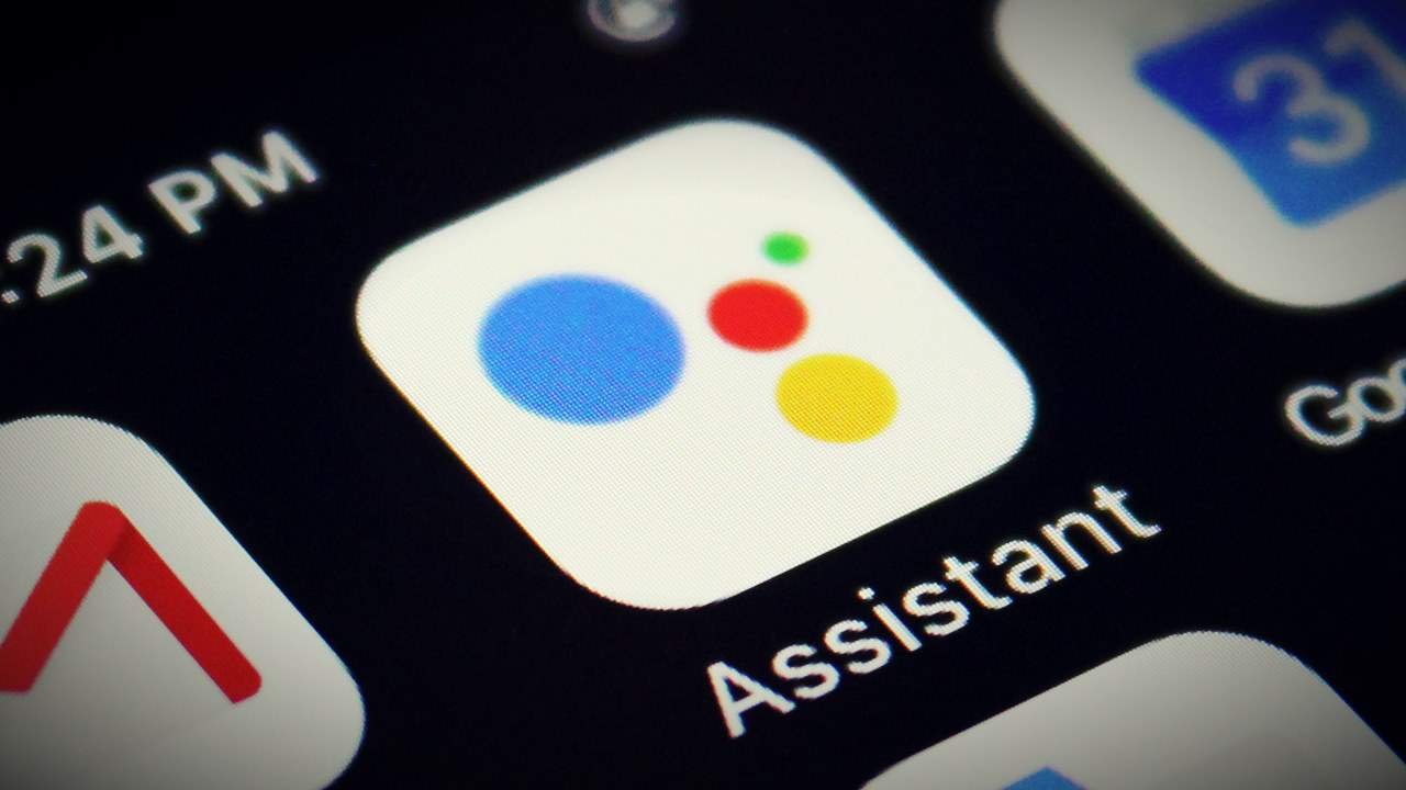 Google Assistant Begins Streaming Curated News