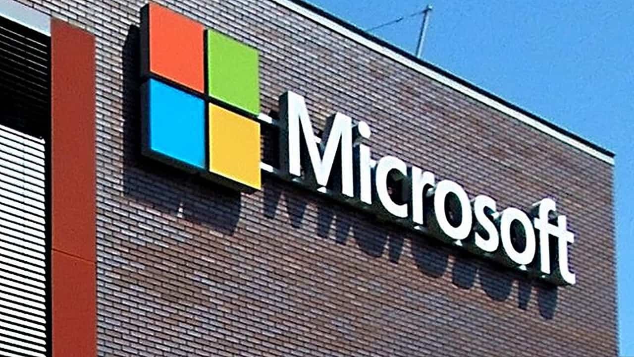 Microsoft To Integrate Google's Services