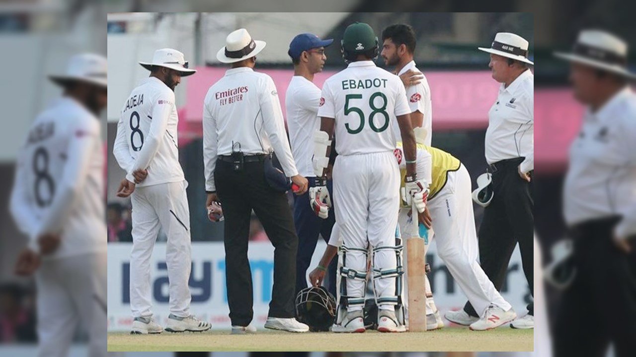 Team India's Physio Treats Bangla Batsman