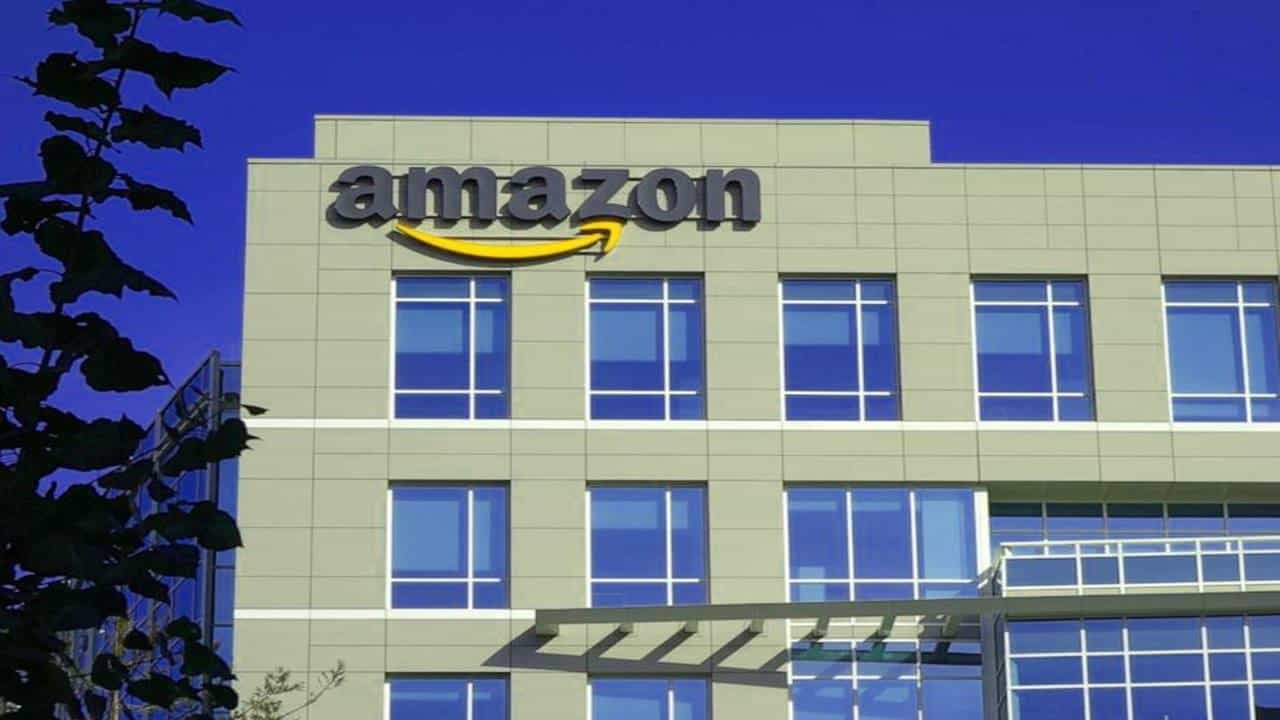 First Amazon C F O Killed By Company's Delivery Van