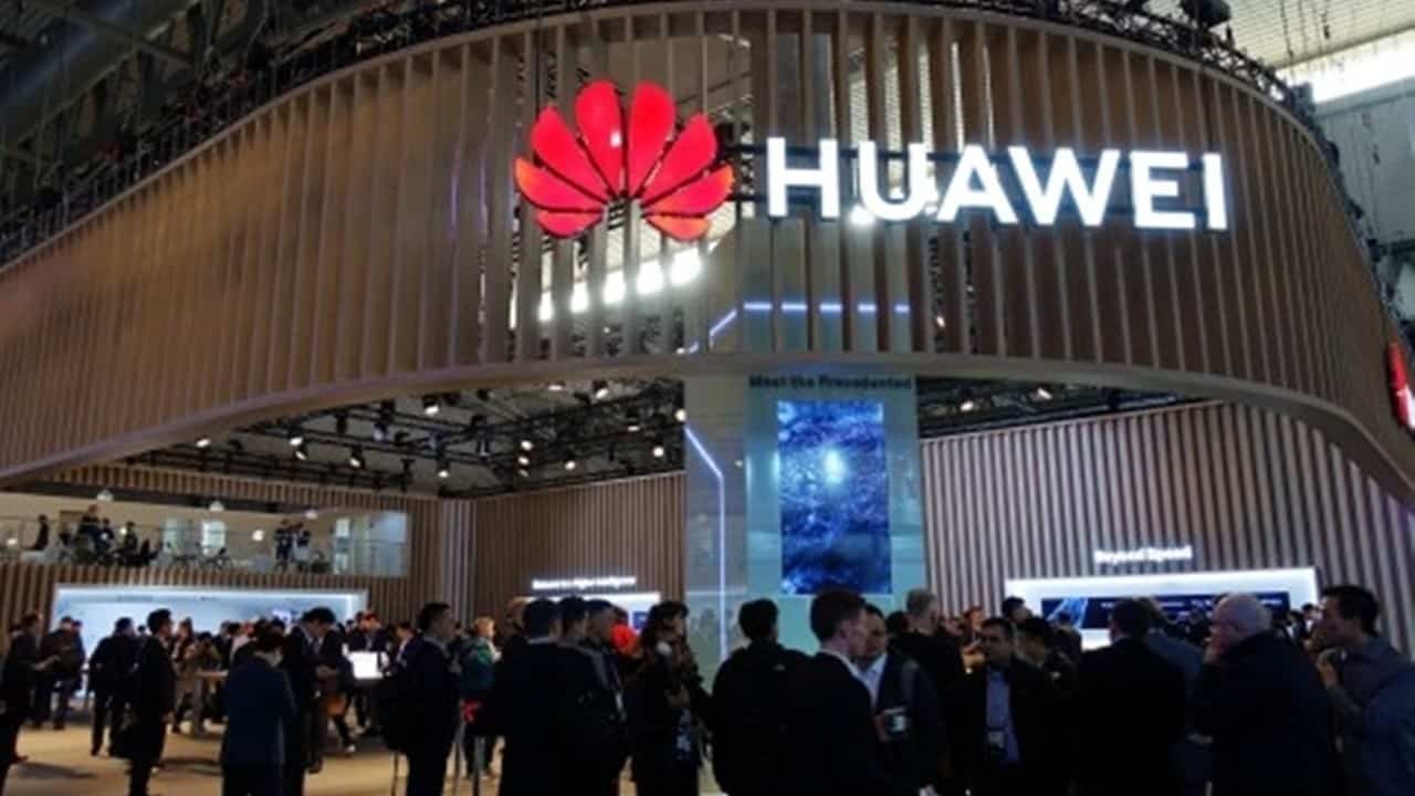 Huawei Set To Bring Harmong O S To Its Smartphones