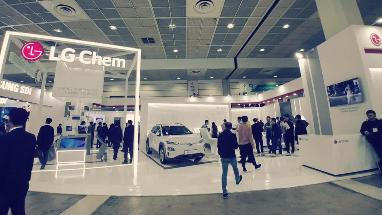 L G Chem Teams Up With G M To Set Up E V Battery J V
