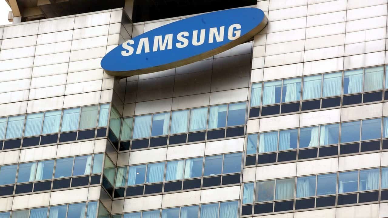 Samsung Electronics Slips To 2nd Spot
