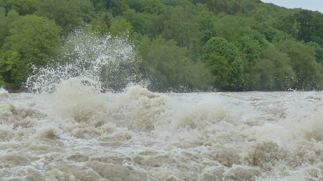 Global Warming Behind River Ice Cover Loss