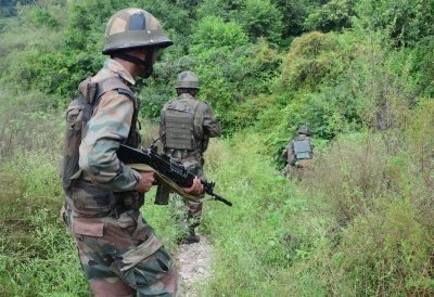 2 Crpf Troopers Killed In Fratricidal Firing In Srinagar