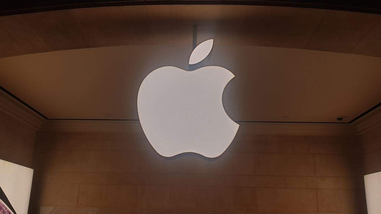 Apple Sends Care Packages To Its Employees In China