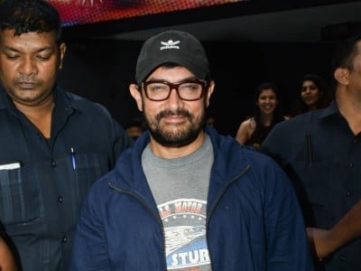 Aamir Gives Hilarious Response To Kareenas Birthday Wish