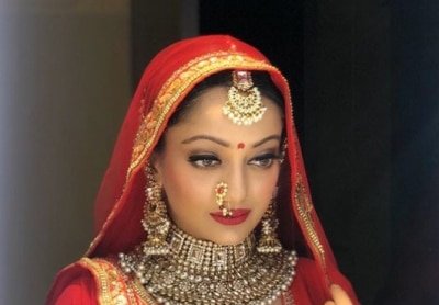 Aishwarya Rais Lookalike Manasi Naik Wows Social Media
