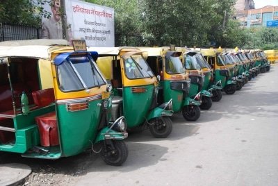 Delhi Under Siege Empty Metros Autos Without Passengers