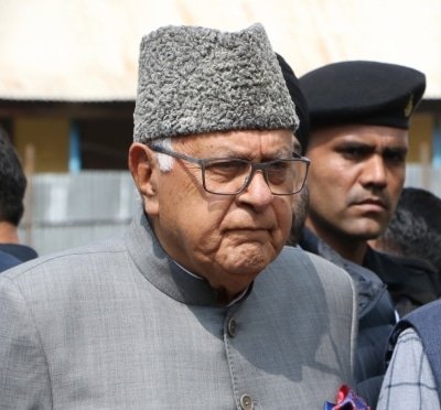 Farooq Writes To Modi Demanding 4g Internet Restoration In Jk