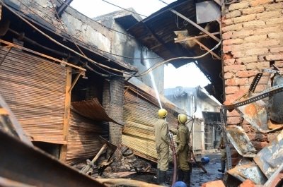 Fire In Furniture Shop At Shaheen Bagh No Casualties