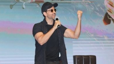 Hrithiks Quirky Post Urging People To Stay At Home