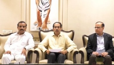 Indias Financial Capital Moves Towards Lockdown Maha Cases 52