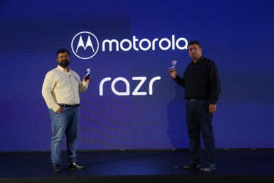 Now Pre Book Motorola Razr Foldable Phone For Rs 1 25 Lakh