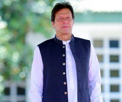 Pak Pm Calls For National Unity To Counter Covid 19