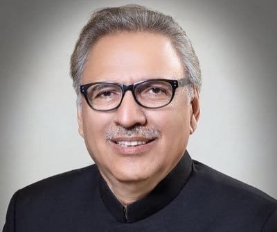 Pak Prez Urges Scholars To Ban Congregational Prayers