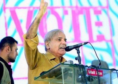 Pml N Prez Shehbaz Sharif Returns From London After 4 Months