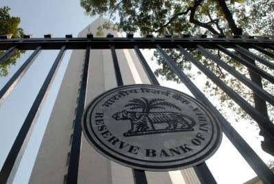 Rbi To Conduct 6 Month Forex Swap Ops Worth 2 Bn