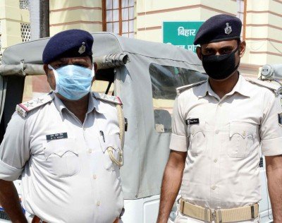 This Chandigarh Policeman Sensitising People On Hygiene