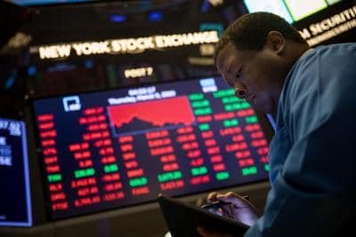 Us Stocks Plummet Dow Loses Nearly 3000 Pts Over Covid 19