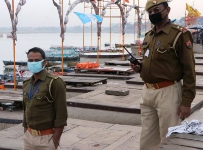Varanasi Dm Poses As Commoner Catches Profiteers