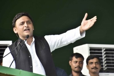 Akhilesh Urges Release Of Azam Khan His Family