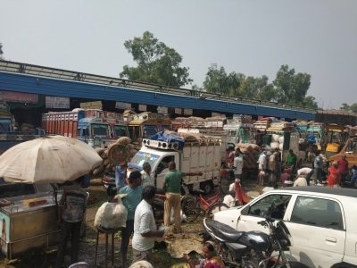 Amid Covid Odd Even At Delhis Azadpur Mandi From Monday