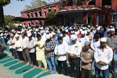 Bengal Police Disperse Large Friday Prayer Gathering