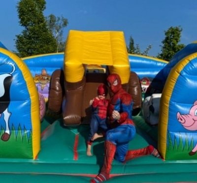 Boyzones Ronan Keating Gets Into Spider Man Mode For Son