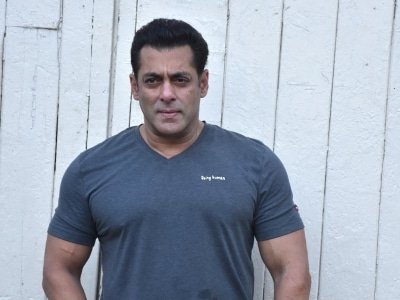 Covid 19 Lockdown Salman Khan Deposits Money Into Accounts Of Radhe Crew