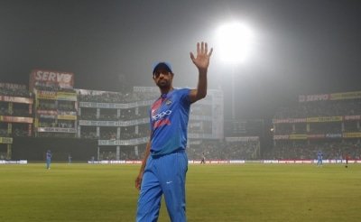 Dhonis Vizag Knock Felt Like He Had Tasted Blood Nehra