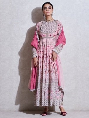 Fast Fashion Is Going To Re Think Its Priorities Ritu Kumar