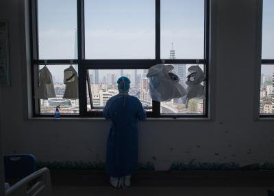 Global Covid 19 Death Toll Reaches 114245 Johns Hopkins