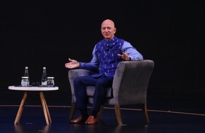 Investors Flock To Amazon Jeff Bezos Richer By 6 5 Bn In A Day