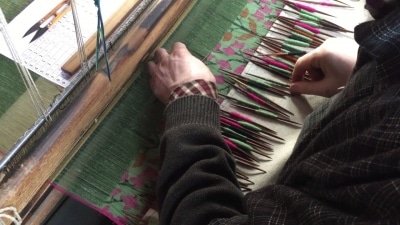 Kashmiri Artistes Reinvent Rare Weaving Technique