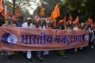 Lakhs Of Unregistered Workers Not Able To Get Govt Aid During Lockdown Bms