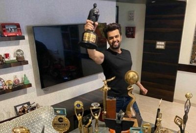 Maniesh Paul Flaunts His Laurels Expresses Gratitude For Success