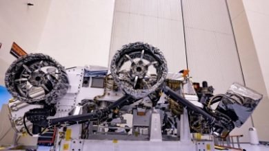 Nasas Perseverance Mars Rover Gets Wheels Parachute
