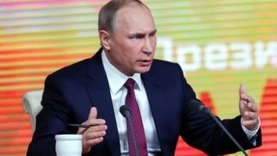 Putin Extends National Paid Leave To May 11