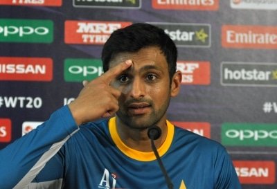 Ramiz Shoaib Malik Engage In Ward Of Words Over Retirement Talk