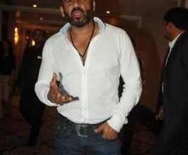 Suneil Shetty Commemmorates Earth Day In Border Style