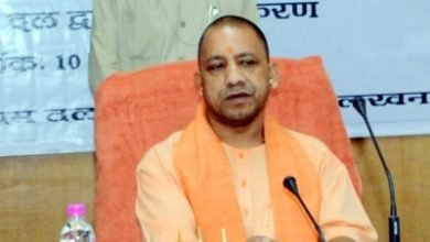 Up Officials Pay Homage To Yogi Adityanaths Father