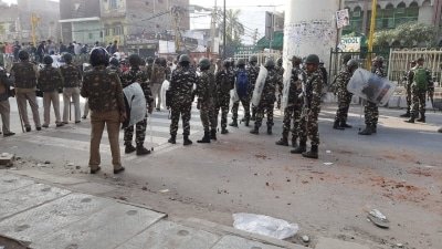 Violators Pelt Stones At Police Amid Shutdown In Odisha