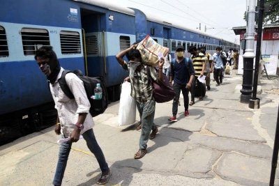 10 Trains From Karnataka Ferry 12681 Migrants Back Home